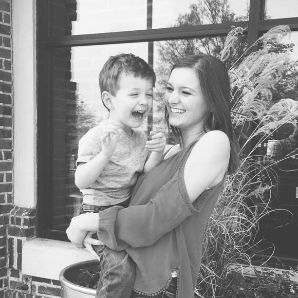 A•S•H•L•E•Y - Picture 5 of 6