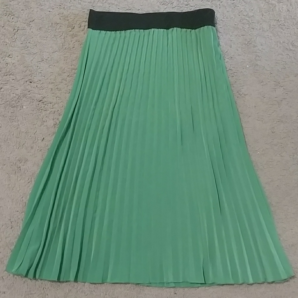 LuLaRoe Jill Skirt