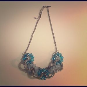 ⬇️SALE 💲💲 Silver and blue necklace