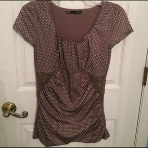 Maurice's shirt size medium