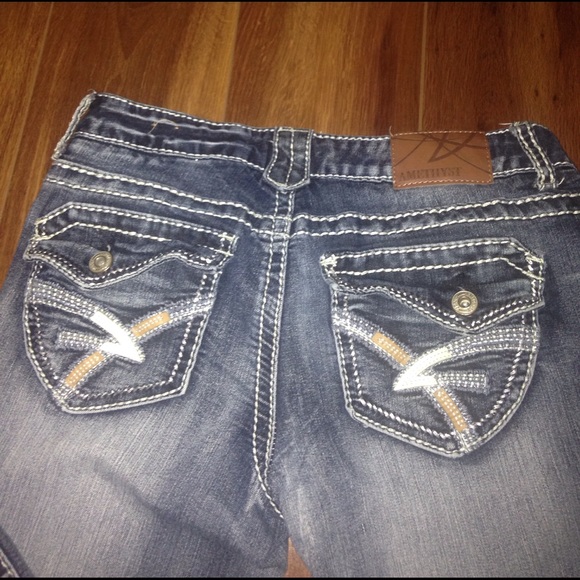 Capris - Picture 4 of 5