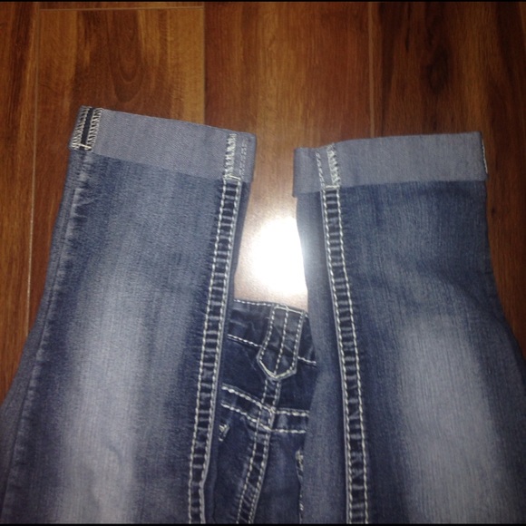 Capris - Picture 5 of 5