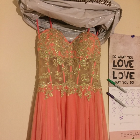 NEIMAN MARCUS Coral ball dress! - Picture 3 of 4