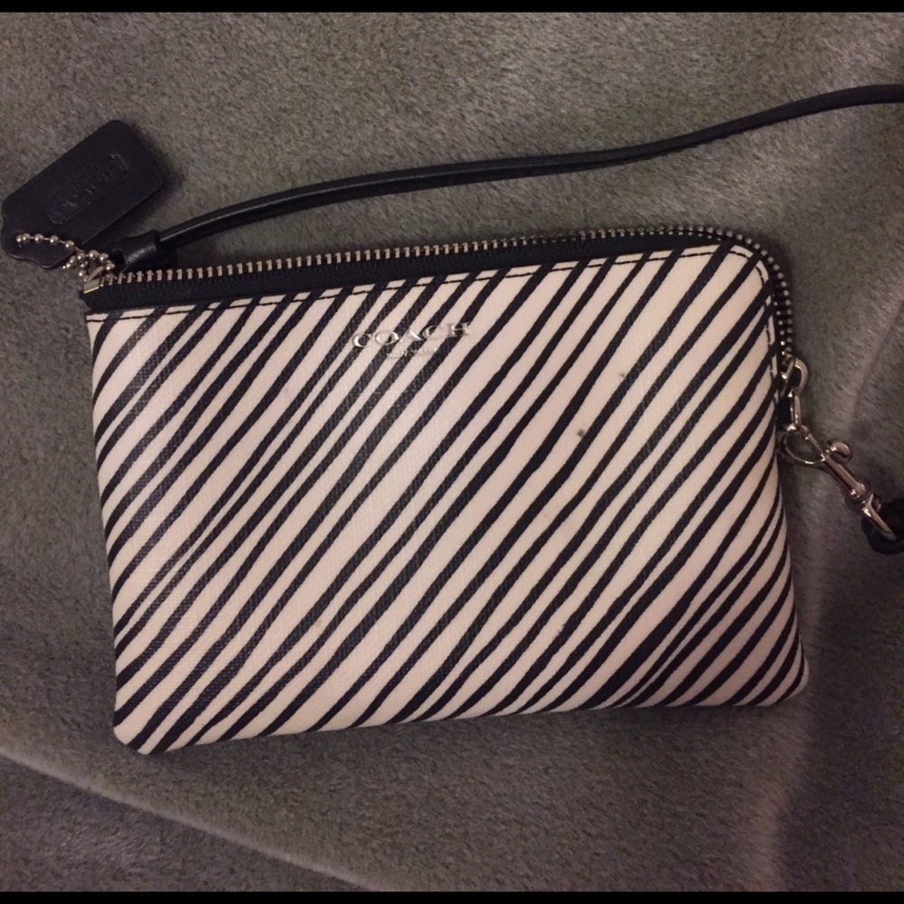 Coach Bleeker zebra print wristlet clutch F51174