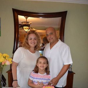 Meet your Posher, Yoly