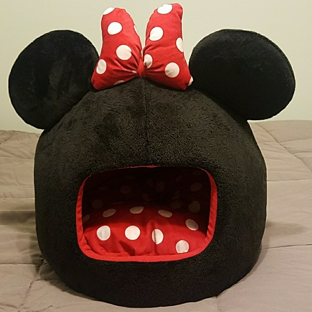 Minnie Mouse Dome Dog Bed