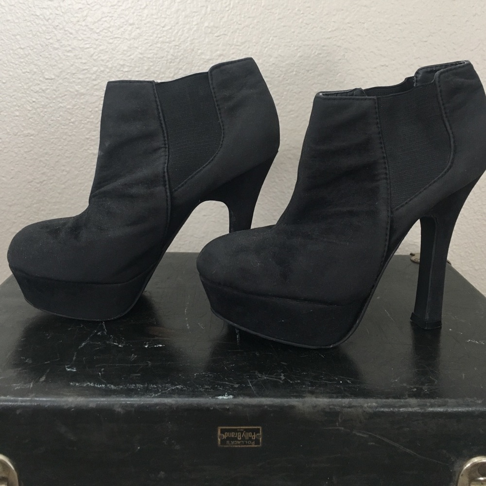 Black heeled ankle booties