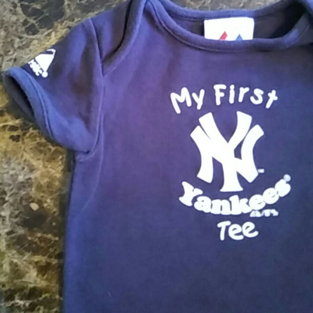 18 Month Yankee t-shirt