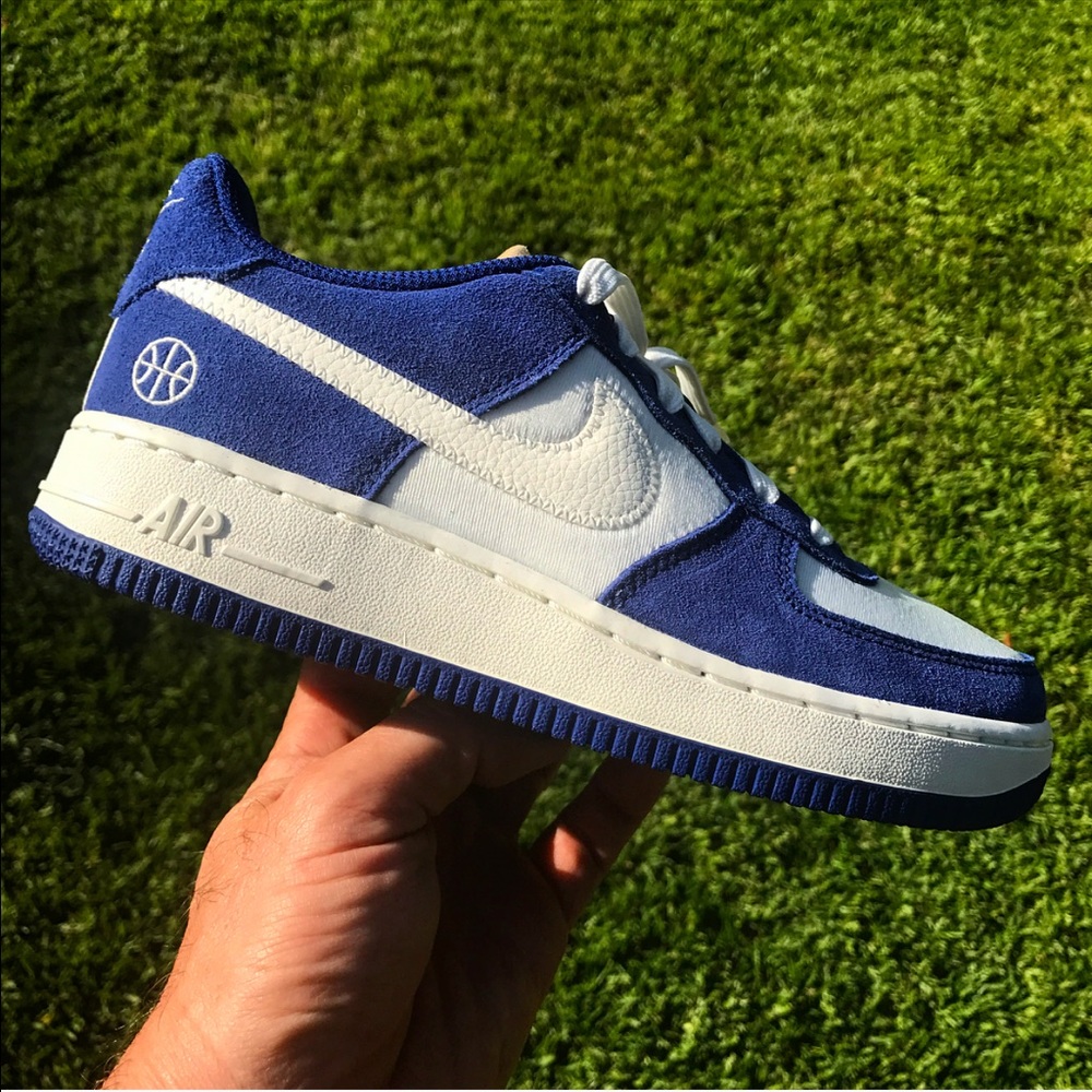 NWOB NIKE AIR FORCE 1 BLUE SUEDE SIZES 5.5 y, 7 Y - Picture 2 of 8