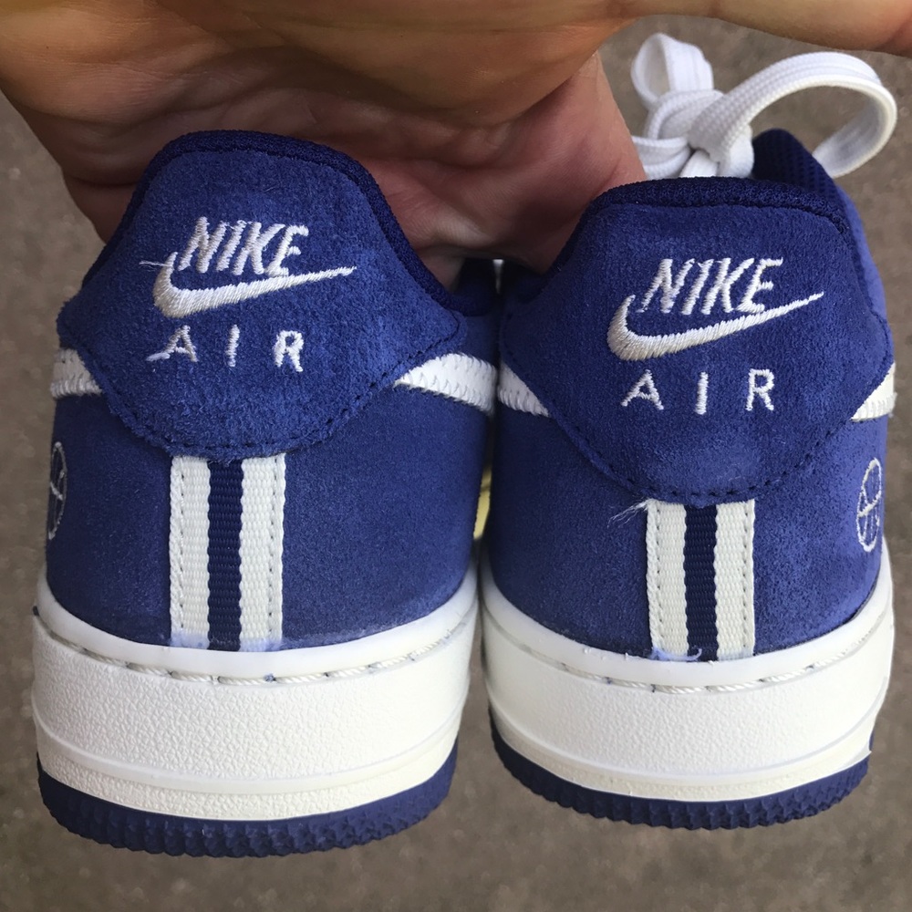 NWOB NIKE AIR FORCE 1 BLUE SUEDE SIZES 5.5 y, 7 Y - Picture 6 of 8