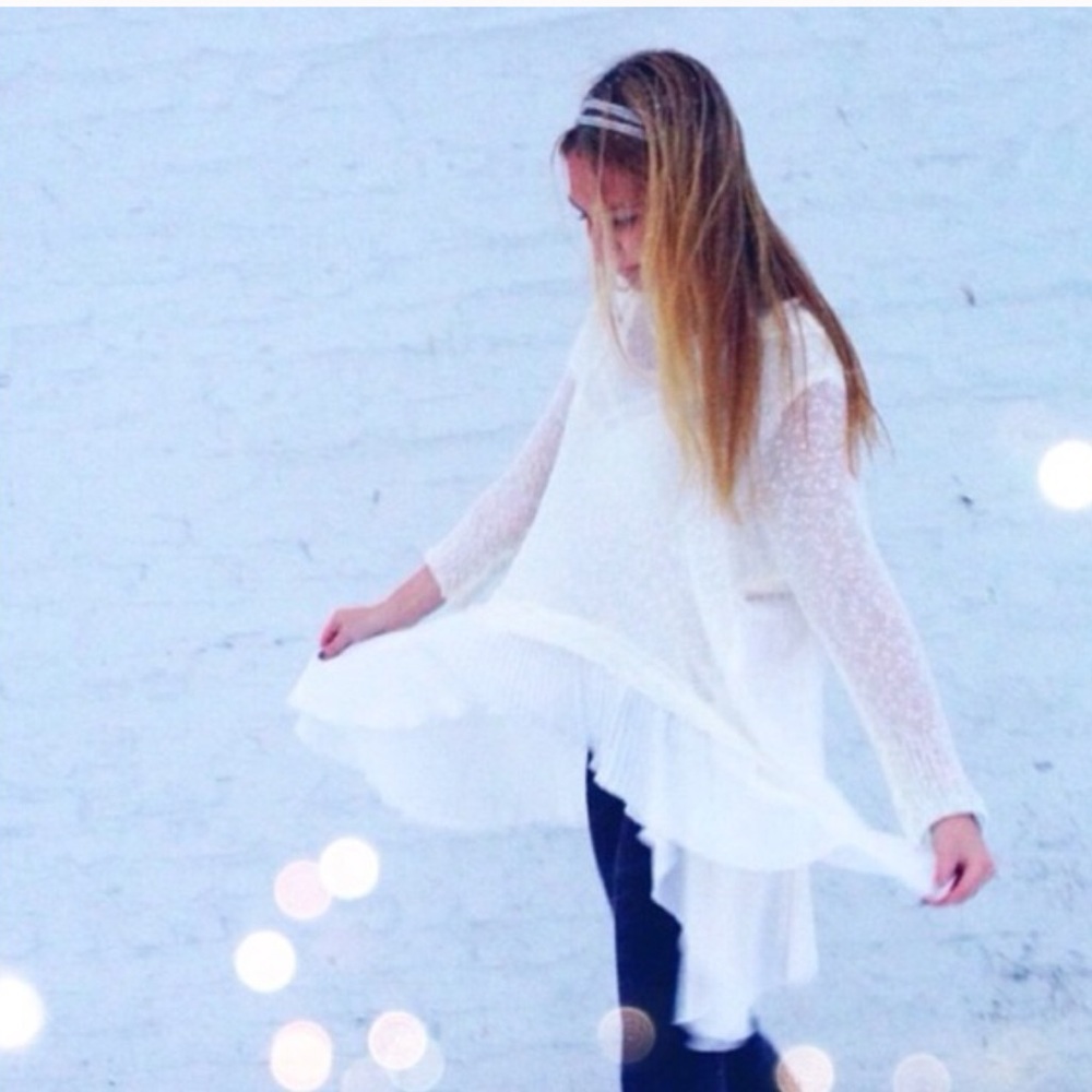 LF White Multilayer Top