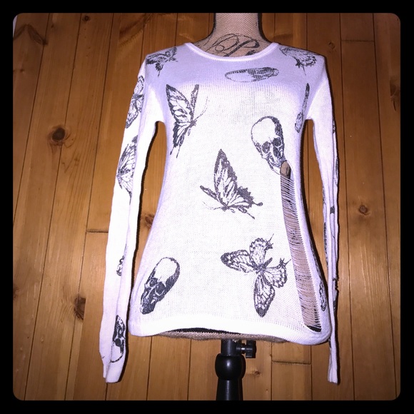 Hot Topic Tops - Cute Distressed sweater from Hot Topic 🕸🎼☠️