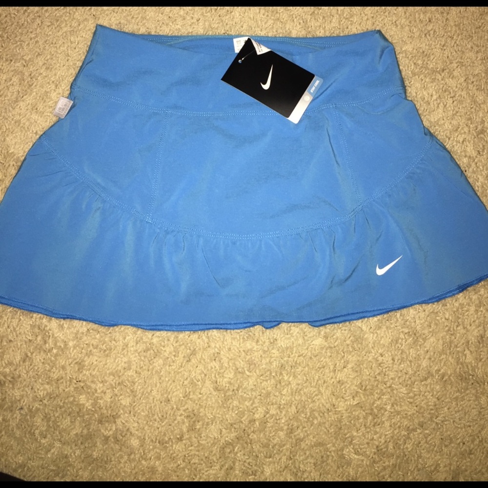 NWT Nike tennis skirt