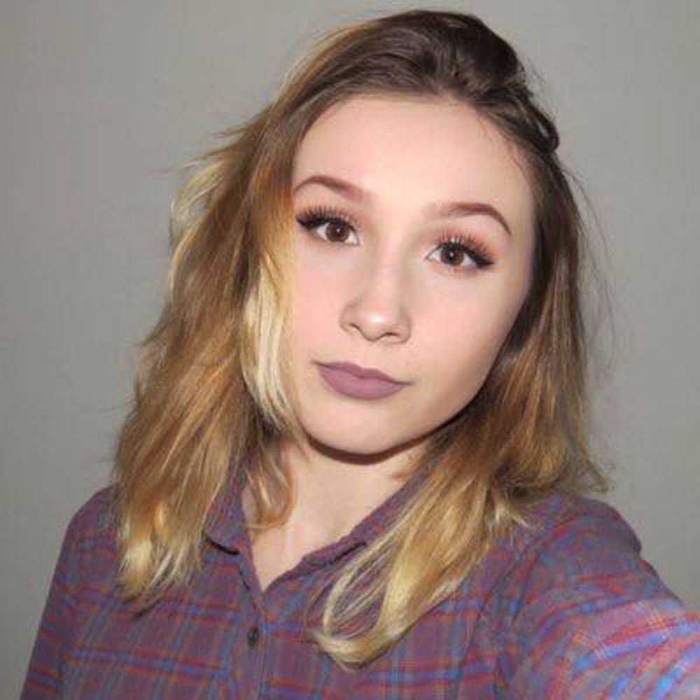 Meet your Posher, Lily