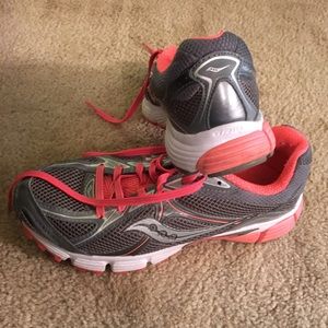 Saucony Ignition size 8