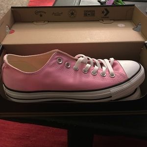 Seasonal Icy Pink Converse