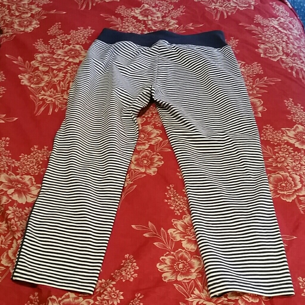 L-RL Ralph Lauren Active capris - Picture 3 of 4