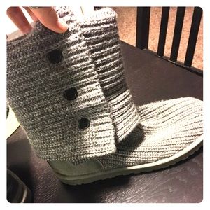 Women's Classic Cardy UGGs (grey, size 8)