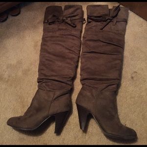 Just fab new knee high heeled boots size 7