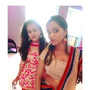 Meet your Posher, Esha