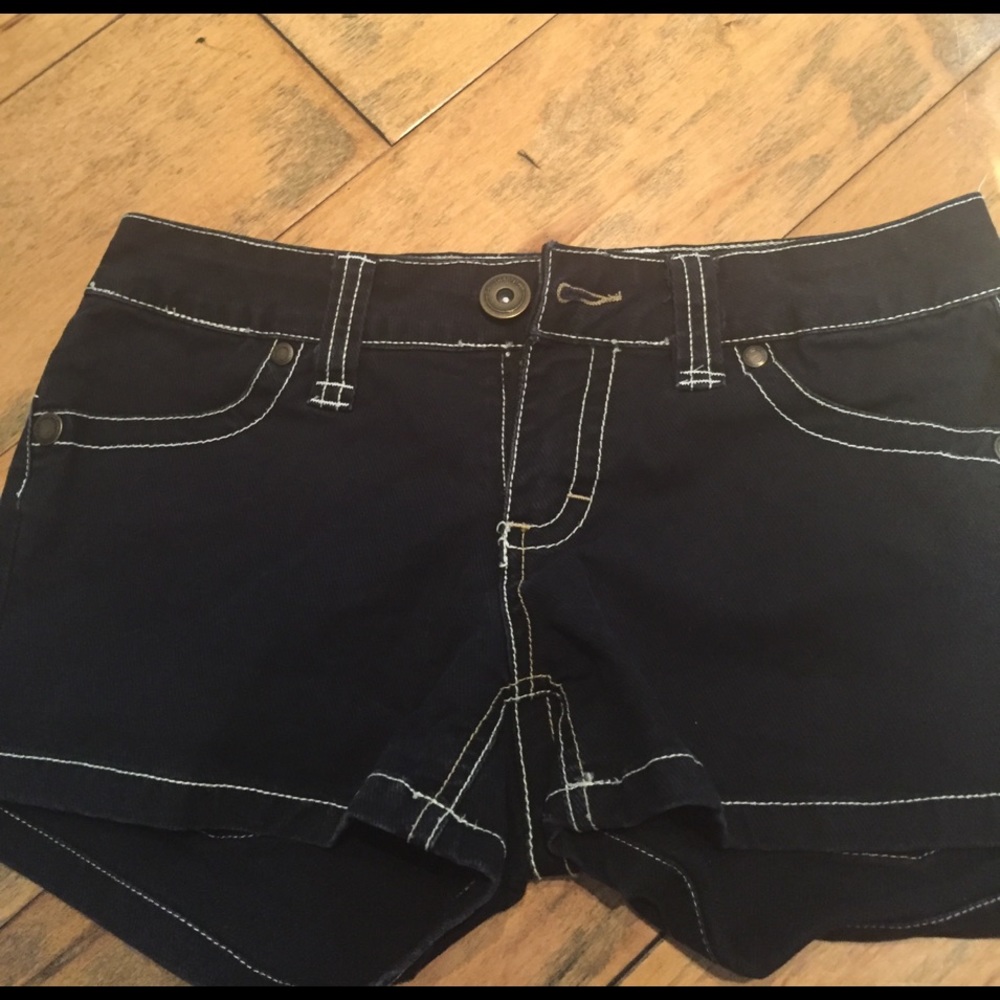 Black shorts with white stitching