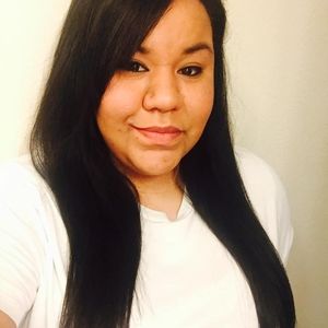 Meet your Posher, Raquel