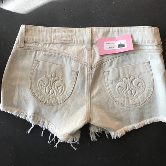 Short pants - Picture 2 of 2