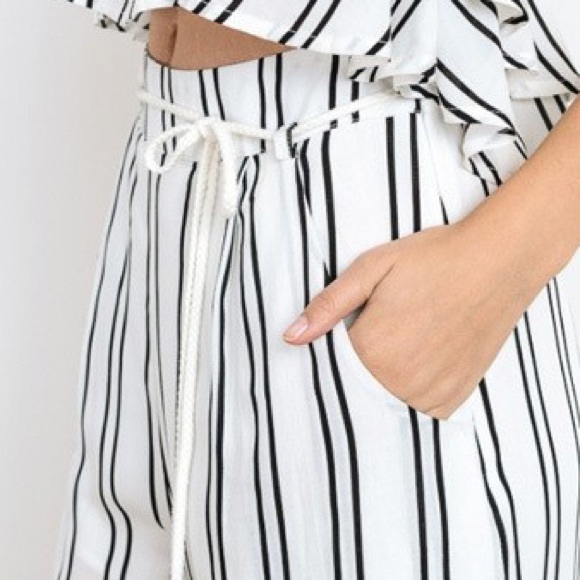 ❤️HP❤️Stripe Print Two Piece Set- EGG SHELL - Picture 4 of 6