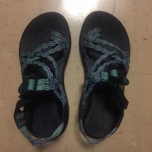Women's size 7 ZX2 Chacos