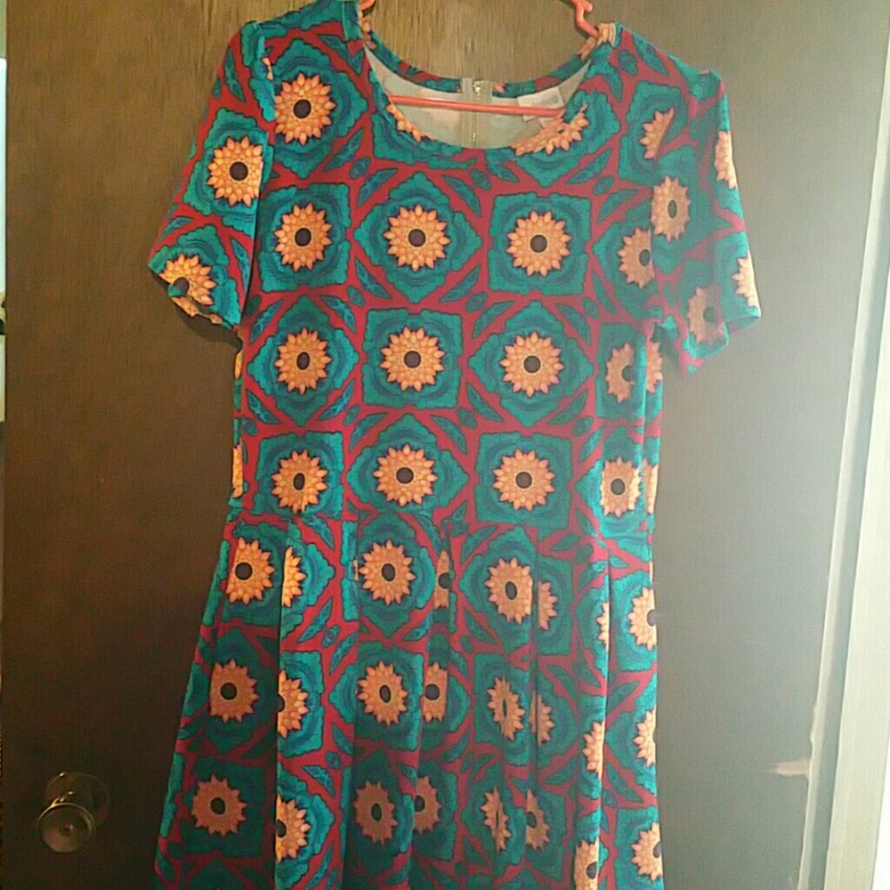 LuLaRoe Amilia