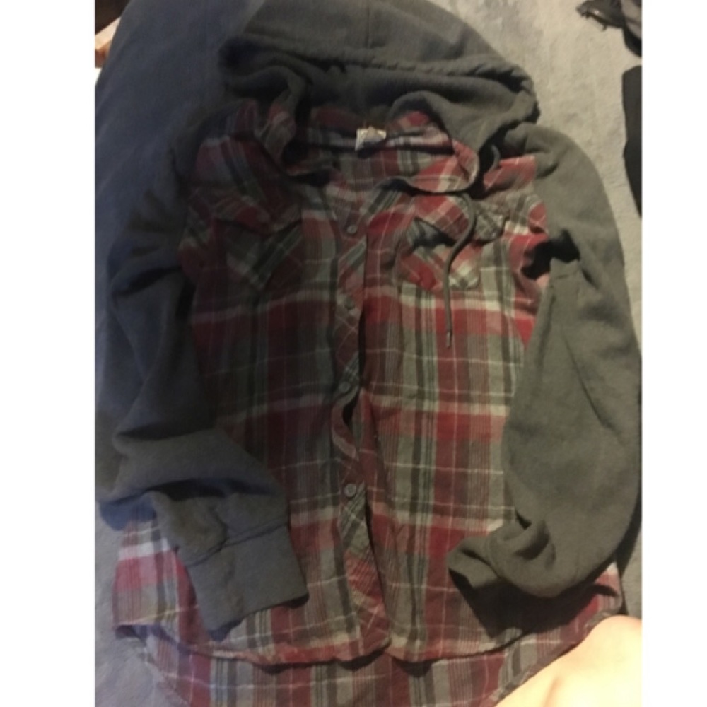 Plaid warm button up