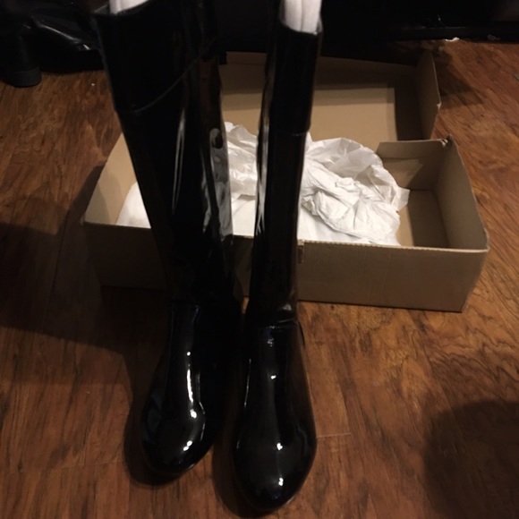 *BRAND NEW* never worn Comfort View women's boots - Picture 1 of 4