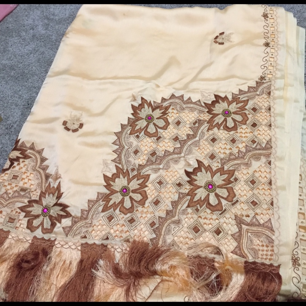 Bollywood saree.