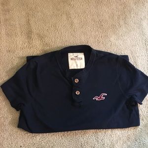 Hollister 2-button Henley sz S