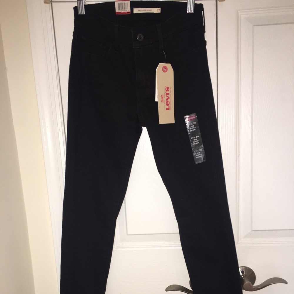 Black Levi Skinny Jeans