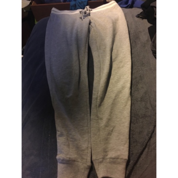 Aeropostale joggers - Picture 1 of 3