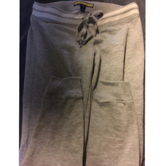 Aeropostale joggers - Picture 2 of 3