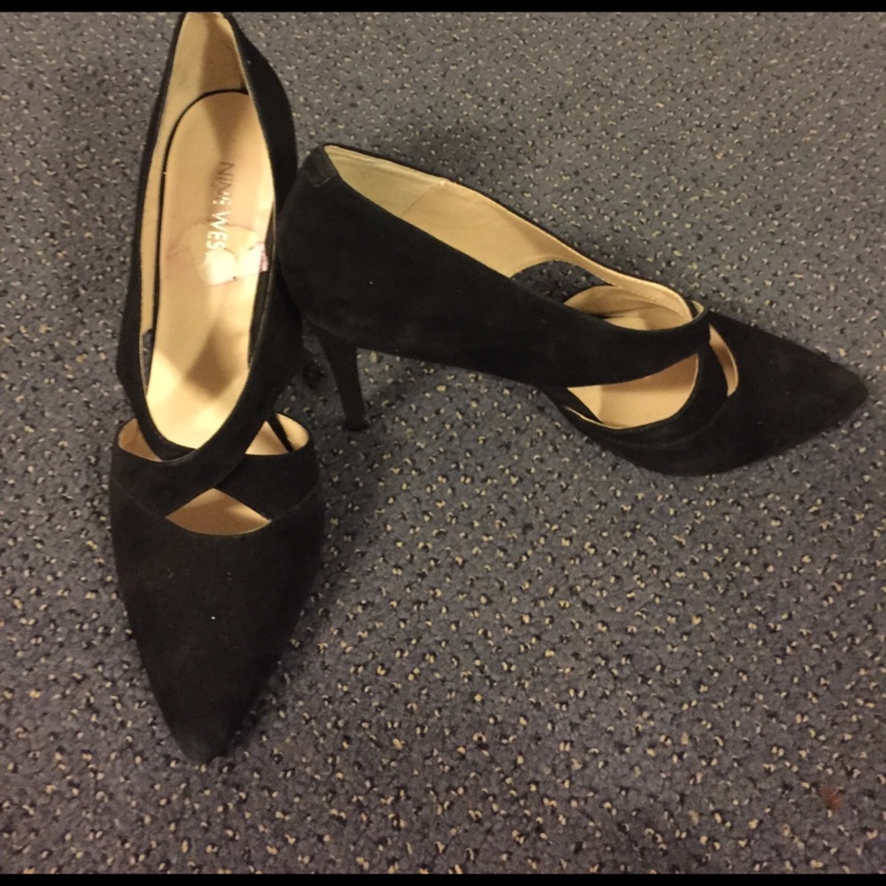 Black Suede Pumps