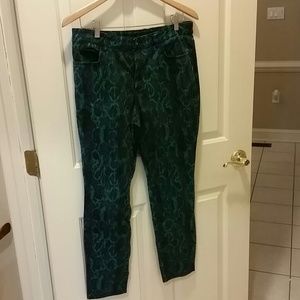 Sofia vergara blue and green snakeskin look jean