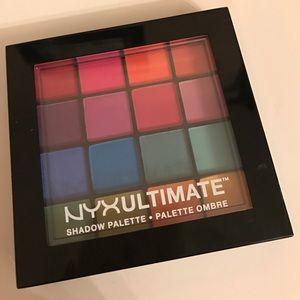 NYX ultimate brights eyeshadow Palette