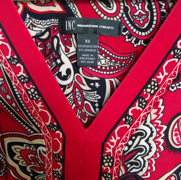 Beautiful INC Floral Long sleeve dress - Picture 2 of 4