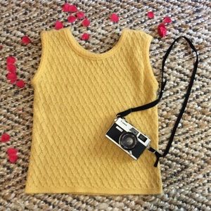 Vintage Tops - Vintage Knit Daphne top🌻 Vintage Tops - Vintage Knit Daphne top🌻