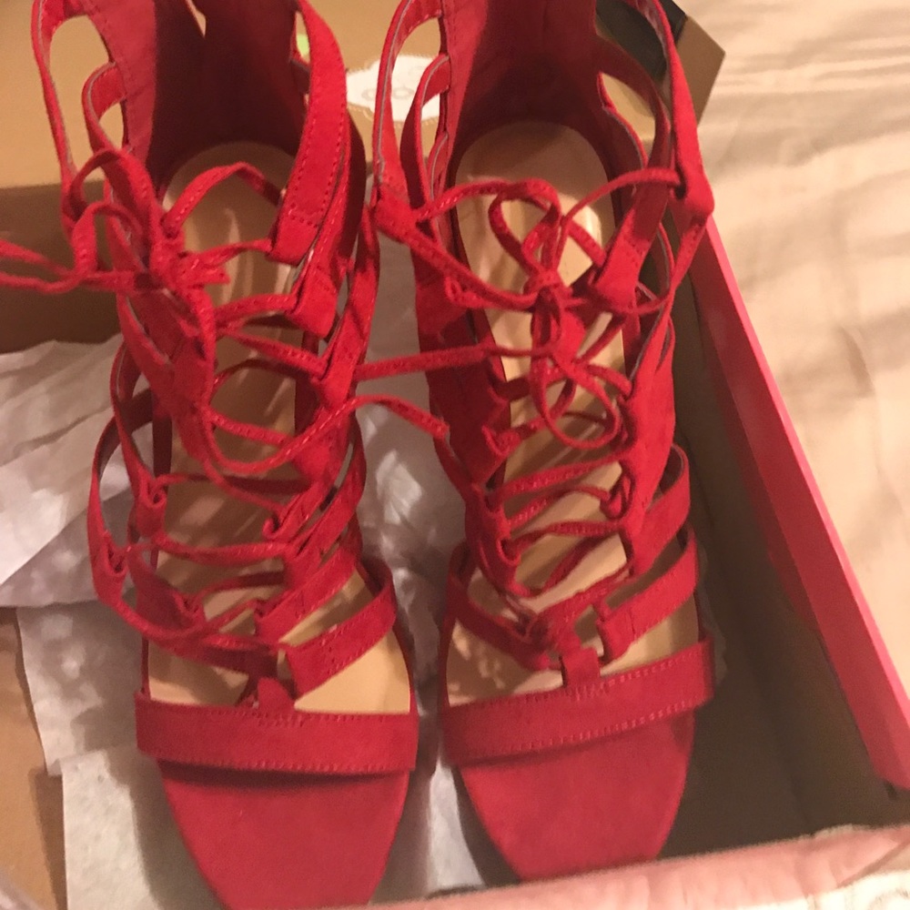 Heels 👠👠 - Picture 4 of 4