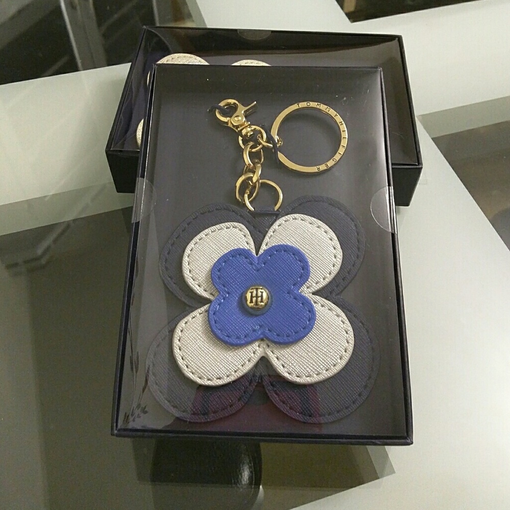 Tommy Hilfiger KeyChain. - Picture 5 of 8