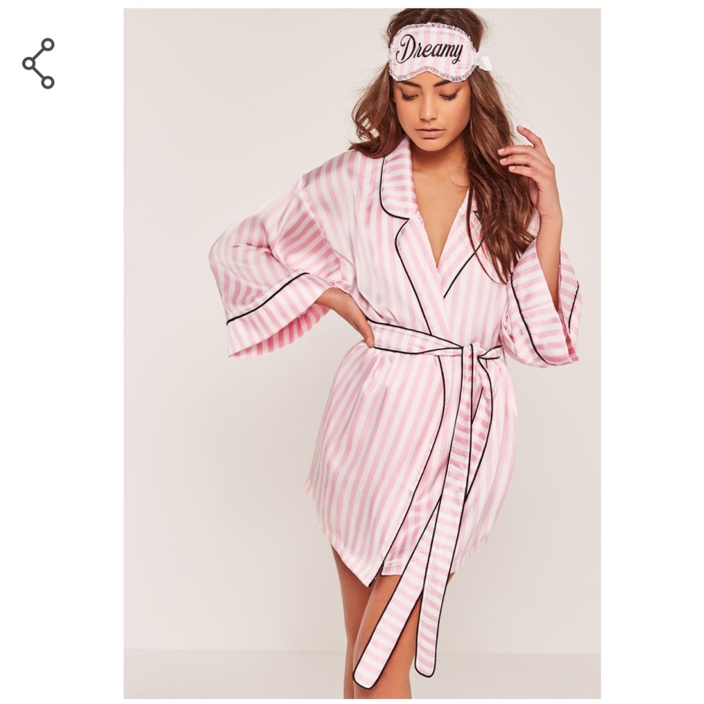 Dreamy Pink Silk Robe - Picture 2 of 4