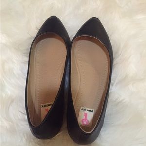 NIB Black Flat