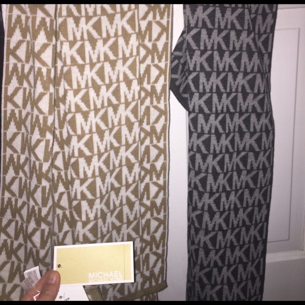 Michael Kors reversible scarves