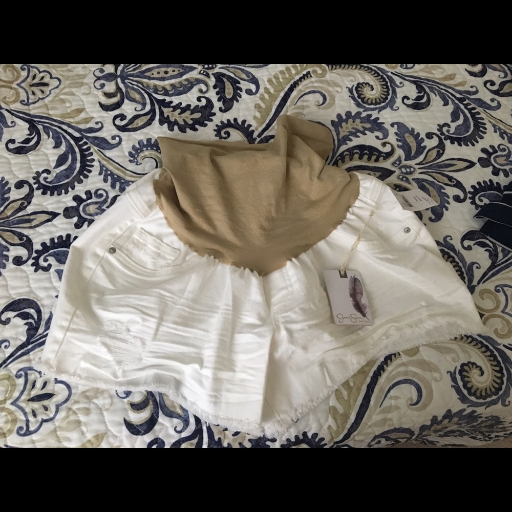 Jessica Simpson maternity shorts NWT