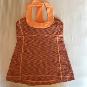 lululemon Scoop Neck Tank. Built in bra. Size 6