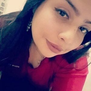 Meet your Posher, Selena